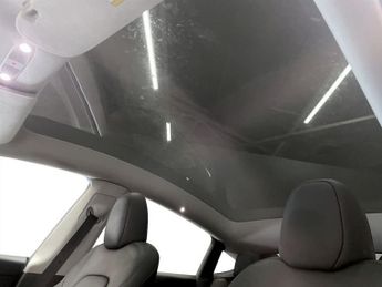 TESLA MODEL Y (Dual Motor) Long Range SUV 5dr Electric Auto 4WDE (384 bhp)