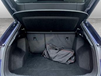 AUDI Q4 E-TRON 40 S line SUV 5dr Electric Auto 82kWh (204 ps)