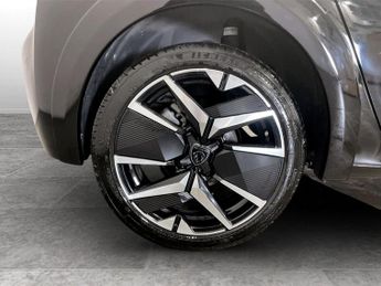 PEUGEOT 208 1.2 HYBRID GT Hatchback 5dr Petrol Hybrid e-DSC6 Euro 6 (s/s) (1