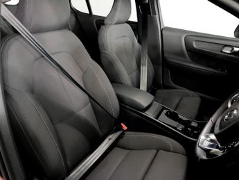 VOLVO C40 Recharge 69kWh Core SUV 5dr Electric Auto (231 ps)