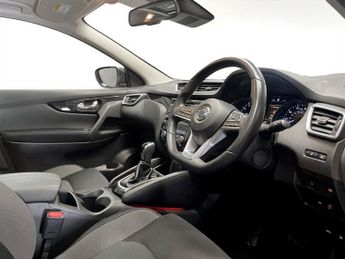 NISSAN QASHQAI 1.3 DIG-T N-Connecta SUV 5dr Petrol DCT Auto Euro 6 (s/s) (160 p