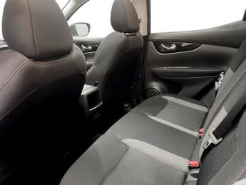 NISSAN QASHQAI 1.3 DIG-T N-Connecta SUV 5dr Petrol DCT Auto Euro 6 (s/s) (160 p