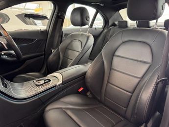 MERCEDES-BENZ C-CLASS 2.0 C200 AMG Line (Premium) Saloon 4dr Petrol G-Tronic+ Euro 6 (