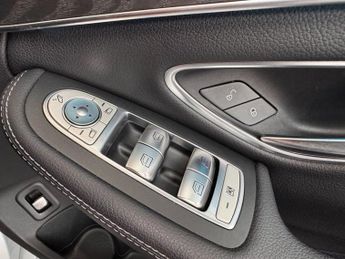 MERCEDES-BENZ C-CLASS 2.0 C200 AMG Line (Premium) Saloon 4dr Petrol G-Tronic+ Euro 6 (