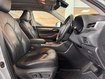 TOYOTA HIGHLANDER 2.5 VVT-h Excel SUV 5dr Petrol Hybrid CVT 4WD Euro 6 (s/s) (248 