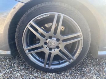 MERCEDES-BENZ E-CLASS 2.1 E220 CDI BlueEfficiency Sport Coupe 2dr Diesel G-Tronic+ Eur