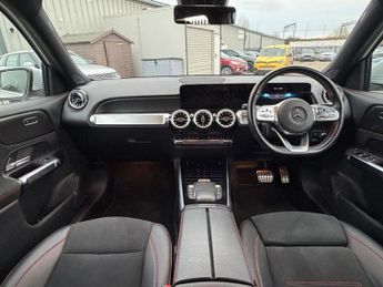 MERCEDES-BENZ GLB 1.3 GLB200 AMG Line (Premium 2) SUV 5dr Petrol 7G-DCT Euro 6 (s/