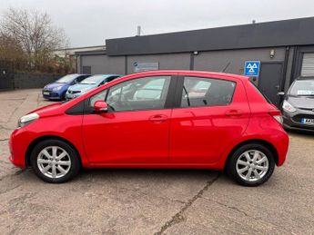 TOYOTA YARIS 1.33 Dual VVT-i TR Hatchback 5dr Petrol Multidrive S Euro 5 (101