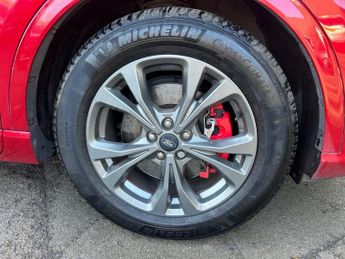 FORD KUGA 2.5 EcoBoost Duratec 14.4kWh ST-Line SUV 5dr Petrol Plug-in Hybr