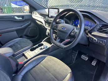 FORD KUGA 2.5 EcoBoost Duratec 14.4kWh ST-Line SUV 5dr Petrol Plug-in Hybr