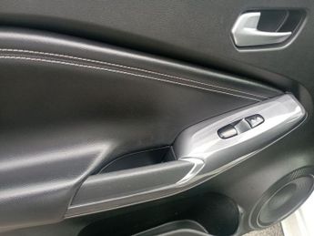 NISSAN JUKE 1.0 DIG-T N-Connecta SUV 5dr Petrol DCT Auto Euro 6 (s/s) (114 p