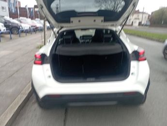 NISSAN JUKE 1.0 DIG-T N-Connecta SUV 5dr Petrol DCT Auto Euro 6 (s/s) (114 p