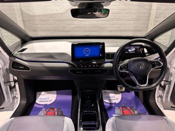 VOLKSWAGEN ID.3 Pro Performance 58kWh Family Hatchback 5dr Electric Auto (204 ps