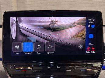 VOLKSWAGEN ID.3 Pro Performance 58kWh Family Hatchback 5dr Electric Auto (204 ps