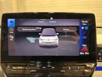 VOLKSWAGEN ID.3 Pro Performance 58kWh Family Hatchback 5dr Electric Auto (204 ps