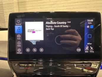 VOLKSWAGEN ID.3 Pro Performance 58kWh Family Hatchback 5dr Electric Auto (204 ps