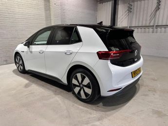 VOLKSWAGEN ID.3 Pro Performance 58kWh Family Hatchback 5dr Electric Auto (204 ps