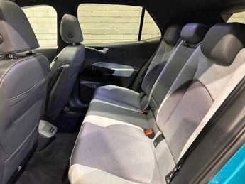 VOLKSWAGEN ID.3 Pro Performance 58kWh Max Hatchback 5dr Electric Auto (204 ps)