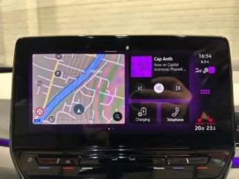 VOLKSWAGEN ID.3 Pro Performance 58kWh Max Hatchback 5dr Electric Auto (204 ps)