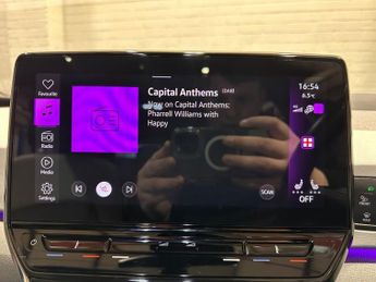 VOLKSWAGEN ID.3 Pro Performance 58kWh Max Hatchback 5dr Electric Auto (204 ps)