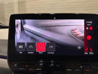 VOLKSWAGEN ID.3 Pro Performance 58kWh Max Hatchback 5dr Electric Auto (204 ps)
