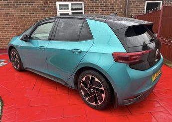 VOLKSWAGEN ID.3 Pro Performance 58kWh Max Hatchback 5dr Electric Auto (204 ps)