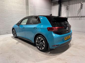 VOLKSWAGEN ID.3 Pro Performance 58kWh Max Hatchback 5dr Electric Auto (204 ps)