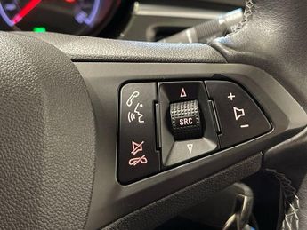 VAUXHALL CORSA 1.4i SE Nav Hatchback 3dr Petrol Auto Euro 6 (90 ps)