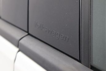 VOLKSWAGEN GOLF 1.5 eTSI MHEV R-Line Hatchback 5dr Petrol Hybrid DSG Euro 6 (s/s