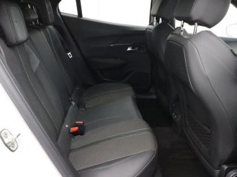 PEUGEOT E-2008 50kWh GT SUV 5dr Electric Auto (7kW Charger) (136 ps)
