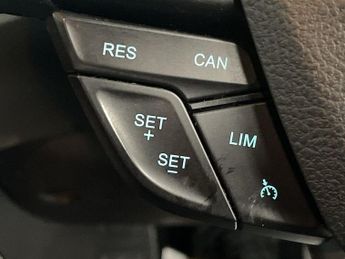 FORD FOCUS 1.5 TDCi Zetec Edition Estate 5dr Diesel Manual Euro 6 (s/s) (12