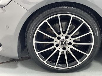 MERCEDES-BENZ A-CLASS 2.1 A200d WhiteArt Hatchback 5dr Diesel 7G-DCT Euro 6 (s/s) (136