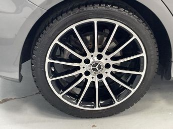 MERCEDES-BENZ A-CLASS 2.1 A200d WhiteArt Hatchback 5dr Diesel 7G-DCT Euro 6 (s/s) (136