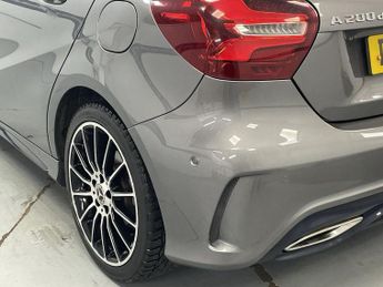 MERCEDES-BENZ A-CLASS 2.1 A200d WhiteArt Hatchback 5dr Diesel 7G-DCT Euro 6 (s/s) (136