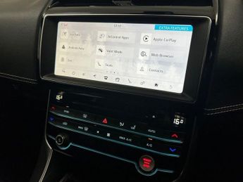 JAGUAR XE 2.0i GPF R-Sport Saloon 4dr Petrol Auto Euro 6 (s/s) (200 ps)