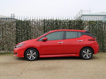 NISSAN LEAF 40kWh Acenta Hatchback 5dr Electric Auto (150 ps)