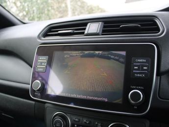 NISSAN LEAF 40kWh Acenta Hatchback 5dr Electric Auto (150 ps)