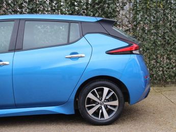 NISSAN LEAF 40kWh Acenta Hatchback 5dr Electric Auto (150 ps)