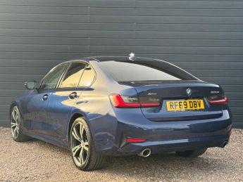 BMW 3 SERIES 2.0 320d Sport Saloon 4dr Diesel Auto xDrive Auto 