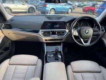 BMW 3 SERIES 2.0 320d Sport Saloon 4dr Diesel Auto xDrive Auto 