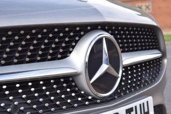 MERCEDES-BENZ A CLASS 1.5 A180d AMG Line (Premium Plus 2) Hatchback 5dr Diesel 7G-DCT 