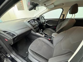 FORD FOCUS 1.0T EcoBoost Zetec Hatchback 5dr Petrol Manual Euro 6 (s/s) (12