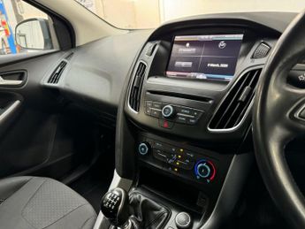 FORD FOCUS 1.0T EcoBoost Zetec Hatchback 5dr Petrol Manual Euro 6 (s/s) (12