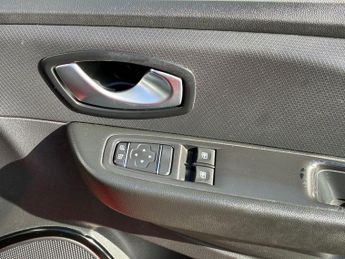 RENAULT CLIO 1.2 16V Dynamique Nav Hatchback 5dr Petrol Manual Euro 6 (75 ps)