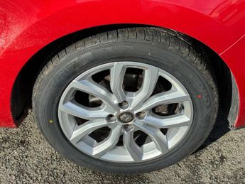 RENAULT CLIO 1.2 16V Dynamique Nav Hatchback 5dr Petrol Manual Euro 6 (75 ps)