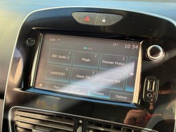 RENAULT CLIO 1.2 16V Dynamique Nav Hatchback 5dr Petrol Manual Euro 6 (75 ps)