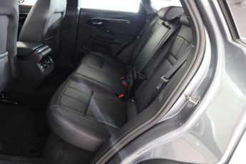 LAND ROVER RANGE ROVER EVOQUE 1.5 P300e 12.2kWh R-Dynamic S Auto 4WD Euro 6 (s/s) 5dr