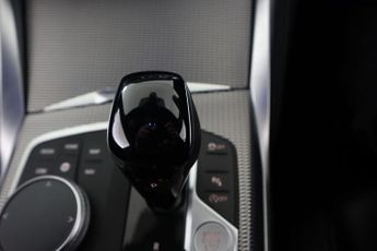 BMW 4 SERIES 2.0 420i M Sport Coupe 2dr Petrol Auto Euro 6 (s/s) (184 ps)