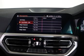 BMW 4 SERIES 2.0 420i M Sport Coupe 2dr Petrol Auto Euro 6 (s/s) (184 ps)