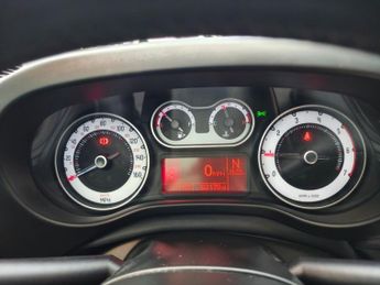 FIAT 500L 1.3 MultiJet Lounge MPW 5dr Diesel Dualogic Euro 5 (s/s) (85 bhp